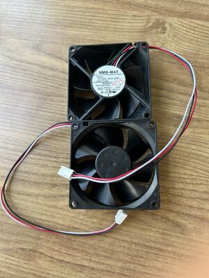 3110KL‐05W‐B59 3-Wire DC 냉각 팬 80×80×25mm 24V 0.15A 코니카 디지털 미니랩 사진 프로세서의 예비 부품 협력 업체