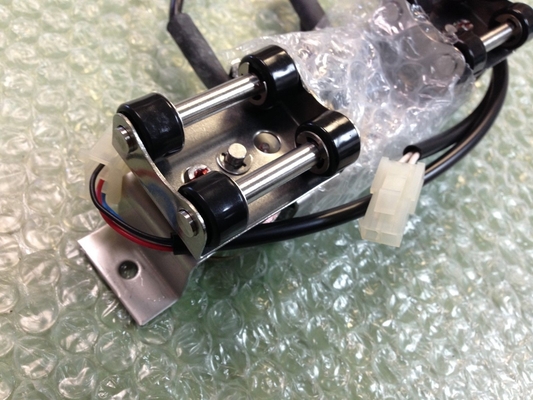 810G03712 Fuji OEM 새로운 Minilab 부품 솔레노이드 협력 업체